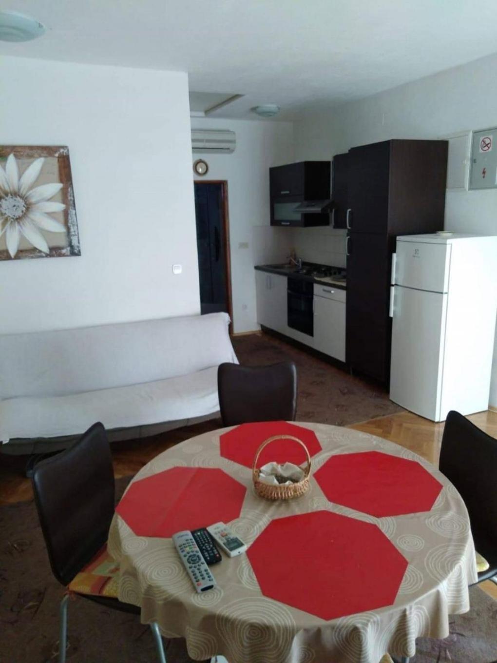 Apartments Vale - 450M To The Beach Vodice Zewnętrze zdjęcie